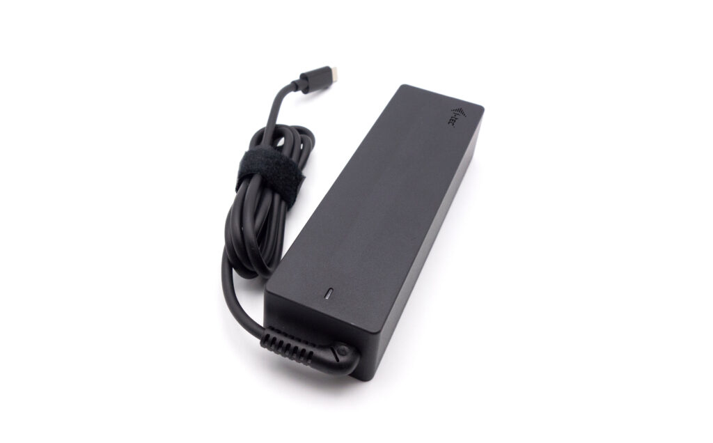 [CHARGER-C100W] i-tec Universal Charger USB-C PD 3.0 100 W